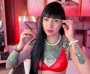 truelove_art is a 26 year old female webcam sex model.