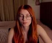 hoppypoppyy is a 20 year old female webcam sex model.