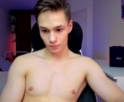 cuute_boy is a 18 year old male webcam sex model.