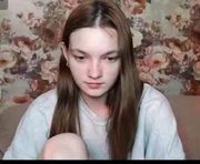 cal1ifornia is a 18 year old female webcam sex model.