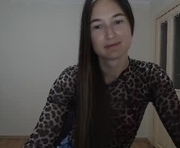 va_len_sea_ya is a 31 year old female webcam sex model.