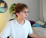 adrian_di is a 19 year old male webcam sex model.