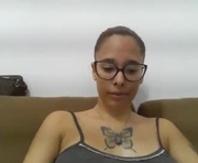 queengeek777 is a 28 year old female webcam sex model.