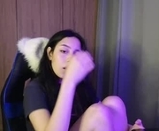 immiss_silver is a 19 year old female webcam sex model.