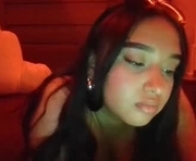 nikkigg003 is a 22 year old female webcam sex model.