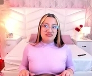 aitana_rose_ is a  year old female webcam sex model.