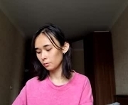 alvawyandt is a 18 year old female webcam sex model.