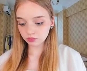 sweet_tasteee is a 18 year old female webcam sex model.