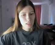 mmm_banana is a 20 year old female webcam sex model.