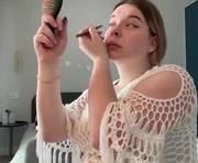 crave_elise is a 20 year old female webcam sex model.