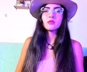 77neferkitty77 is a 25 year old female webcam sex model.