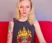 likilip is a  year old female webcam sex model.