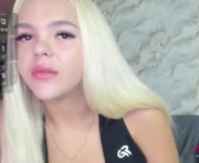 daisy_abby03 is a 21 year old female webcam sex model.