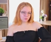 domoniqueepperley is a 18 year old female webcam sex model.
