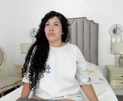 penelope_douglas is a  year old female webcam sex model.