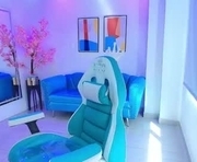 dulcinea_grayy is a 19 year old female webcam sex model.