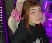 babyroxynill is a 21 year old female webcam sex model.