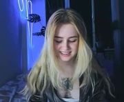alexa_pirs is a  year old female webcam sex model.