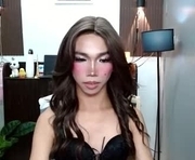 ravennax is a  year old shemale webcam sex model.