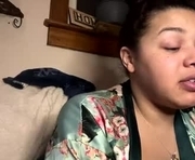 honeyquartz is a  year old female webcam sex model.