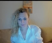 milanna_x is a  year old female webcam sex model.