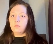 velvetgg is a 19 year old female webcam sex model.