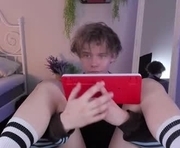 erick_mouse is a 18 year old male webcam sex model.