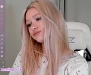 merykay_das is a  year old female webcam sex model.
