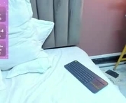 dara_becker is a 21 year old female webcam sex model.