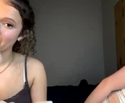 lenawestttt is a 18 year old couple webcam sex model.