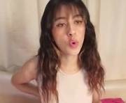 alyssa_joness is a 22 year old female webcam sex model.