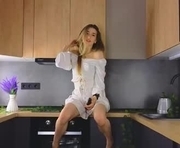 victoriahouston is a  year old female webcam sex model.