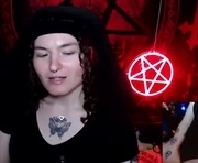 lilithara666 is a 33 year old shemale webcam sex model.