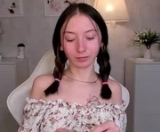 havefunwithmee_ is a 18 year old female webcam sex model.