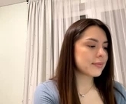 brunalamarra is a 21 year old female webcam sex model.