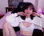 juby_yubi is a 18 year old female webcam sex model.