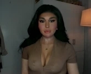 queenofamerica is a 28 year old shemale webcam sex model.
