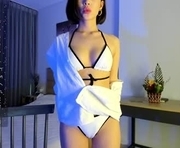 hee_jin is a 23 year old female webcam sex model.