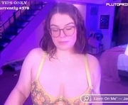 plutoprincess69 is a  year old female webcam sex model.