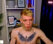 kireev_ is a 19 year old male webcam sex model.