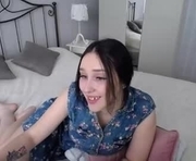 linalindsey is a  year old female webcam sex model.