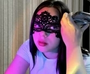 daryasss is a  year old female webcam sex model.