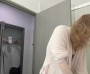 xo_mngirl is a  year old female webcam sex model.