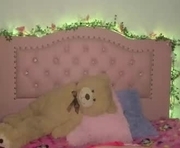 silvia_richiej is a 24 year old female webcam sex model.