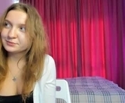 devonadavi is a 19 year old female webcam sex model.