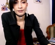 novanyx11 is a 33 year old shemale webcam sex model.