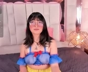 saramartini2 is a 21 year old female webcam sex model.