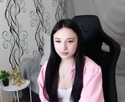marthawallace is a 18 year old female webcam sex model.