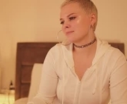 likaaberry is a  year old female webcam sex model.