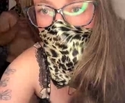 avafoxoffical is a  year old couple webcam sex model.
